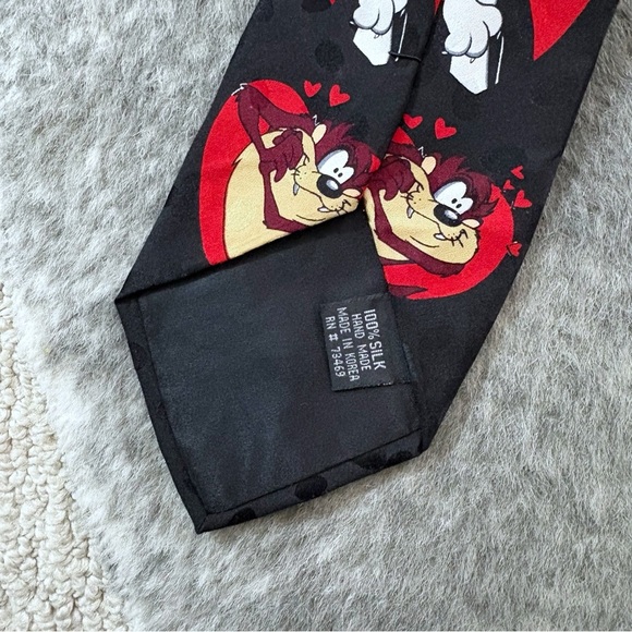 Vintage ‘90s Looney Tunes Warner Bros. Silk Tie - Picture 6 of 8
